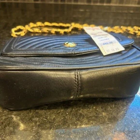 NWT 90s Vintage Field Manor Black Leather Crossbody Purse With Snap Closure - Picture 4 of 6